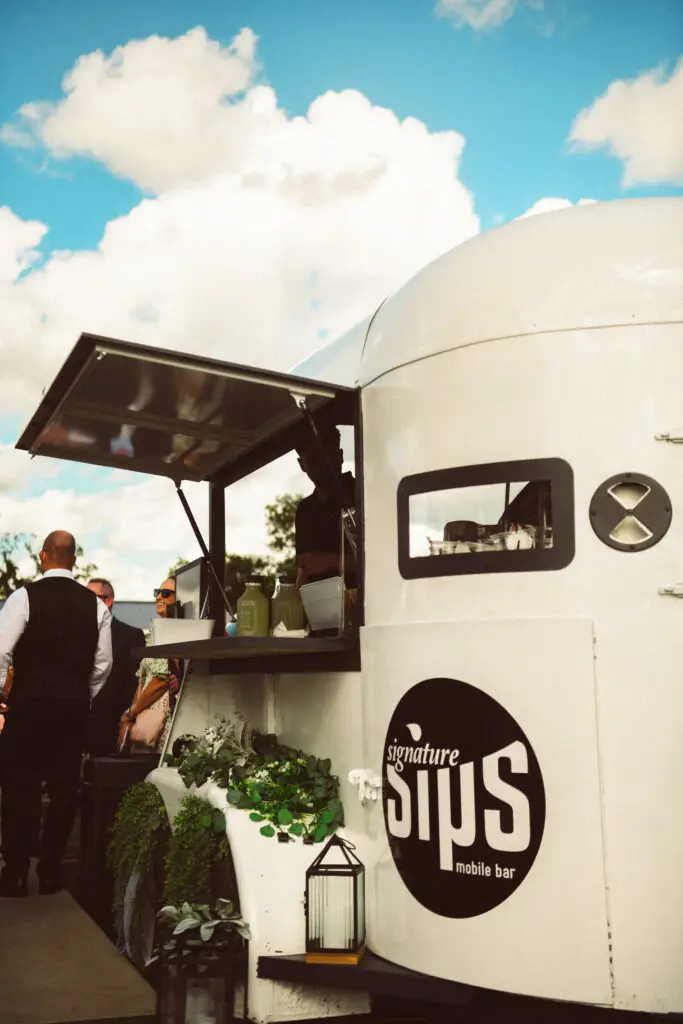 Springfield, Missouri mobile bartending service with signature cocktails and mocktails