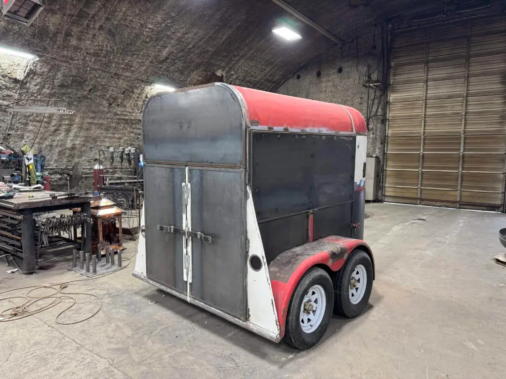 SIgnature Sips mobile bar horse trailer transformation