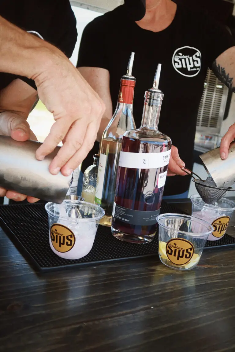 Wedding and events mobile bar Republic Missouri